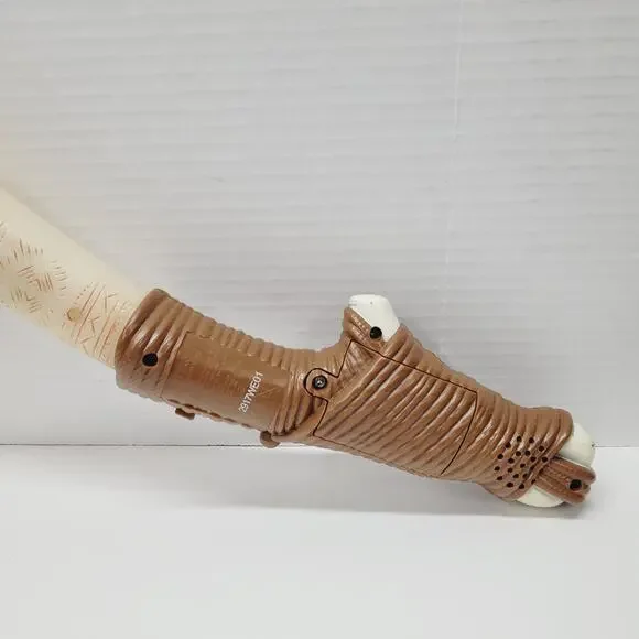 Disney Moana Maui's Magical Fish Hook Toy Lights Up Cosplay 20" Works - Picture 11 of 11